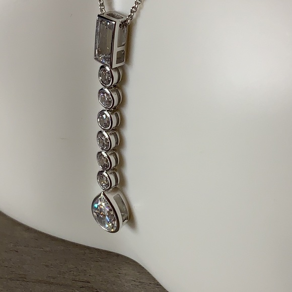 Epiphany multistone drop necklace with chain chain - Picture 3 of 6